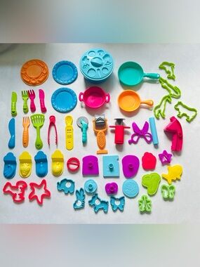 Play-Doh Kitchen Creations 
& more
